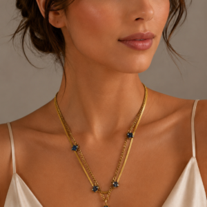 Midnight Clover Necklace (stainless steel)