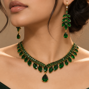 Emerald Elan Necklace Set