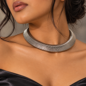 Vesper Grey Choker